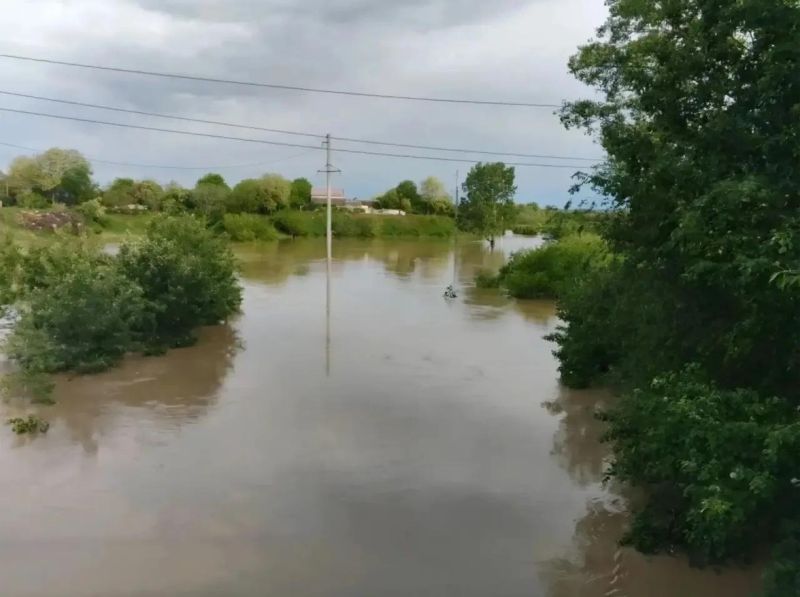Вода уходит, но не везде: на Ставрополье остаются подтопленными 17 домов в Левокумке, в Будённовском округе подтоплены 39 земельных участков