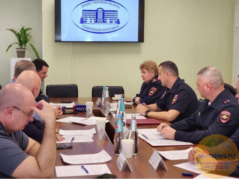 Летящий снаряд или игрушка? В Ставрополье бьют тревогу из-за подростков на питбайках