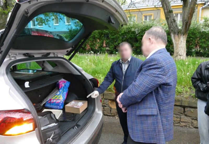 В Ставрополе главного онколога края арестовали за взятку в 12 миллионов рублей
