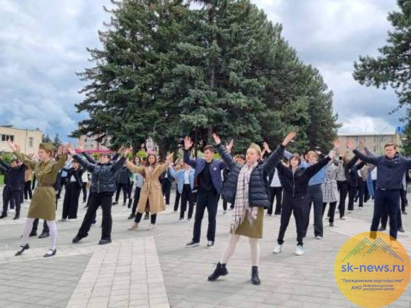 В этом году на главной площади станицы Ессентукской 1500 пар закружатся в вальсе Победы – будет рекорд