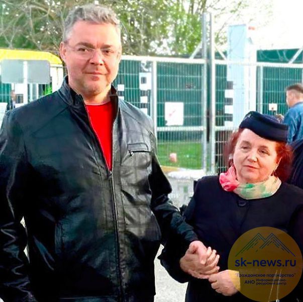 Нежность и стойкость: главы регионов СКФО о величайшем призвании женщины